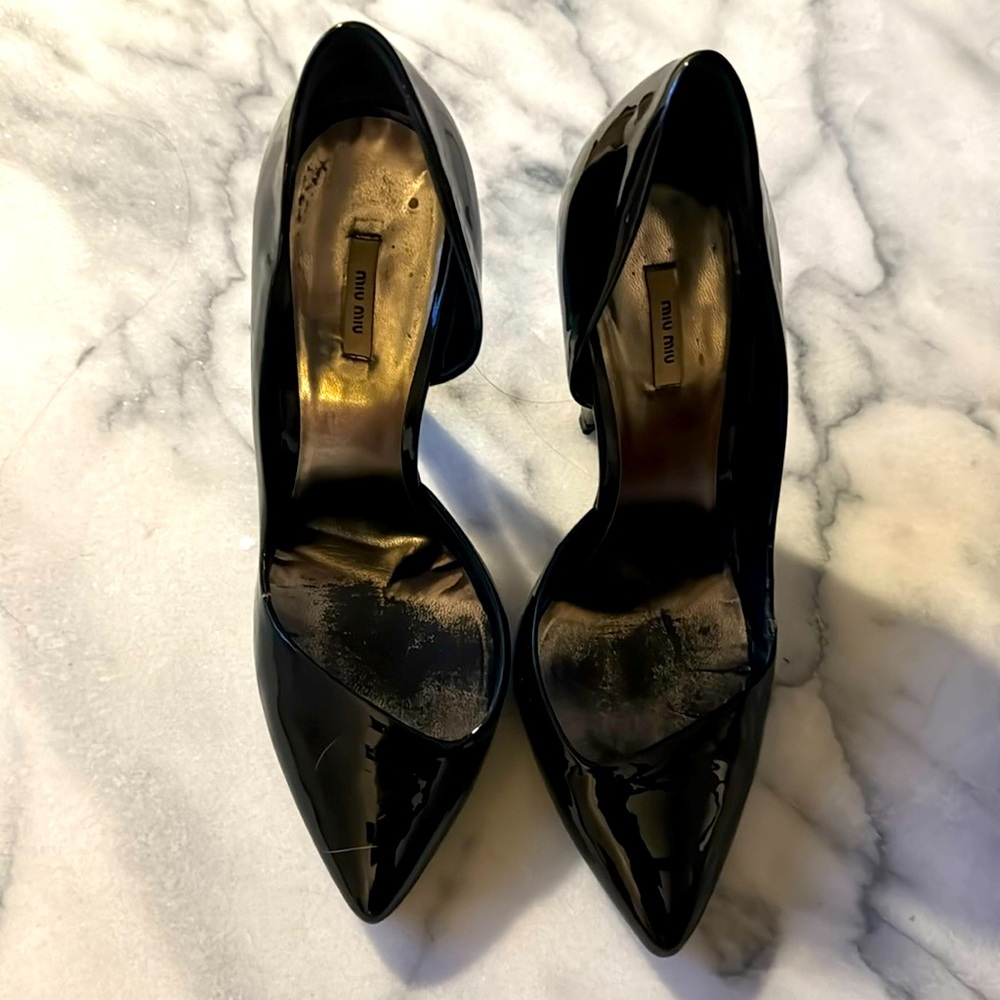 MIU MIU Patent Leather Pump Size 36.5